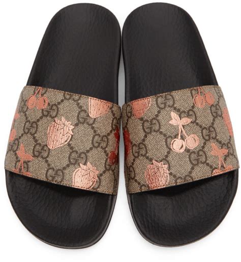 gucci berry print slide